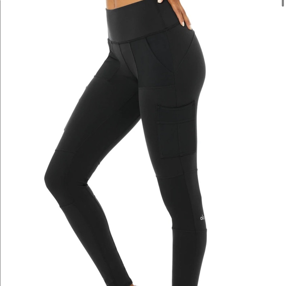 Alo cargo high waisted leggings